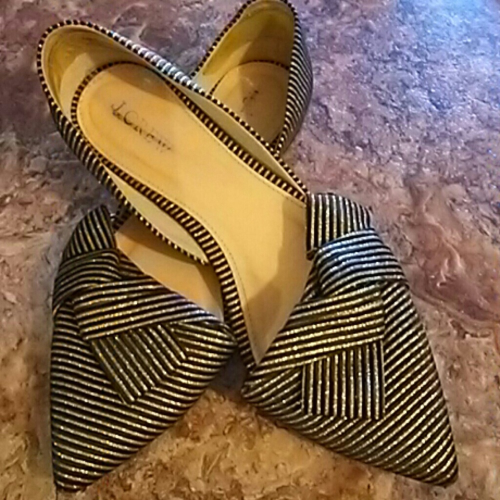 💓J. Crew  Black Flats with a bow and Gold stripes